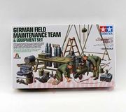  German Field Maintenance Team & Equipment Set 1/35