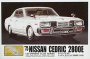 Nissan Cedric  2800 E 1975   1/20  koottava pienoismalli