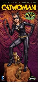Catwoman 1966  figuuri  1/8    pienoismalli 